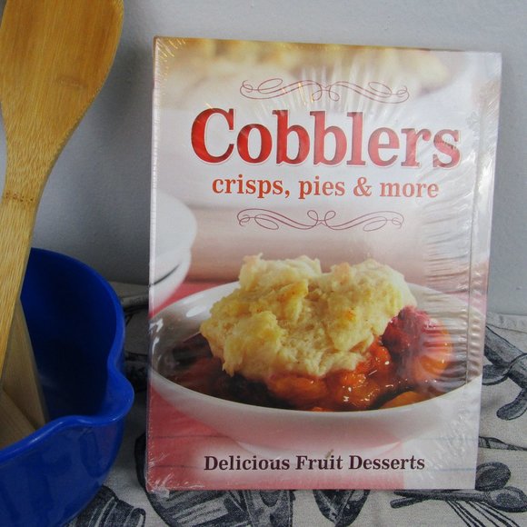 NIW Cobblers, Crisps & Pies Hardcover Cookbook - Picture 1 of 8